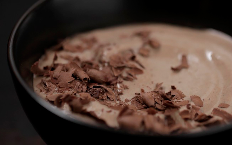 Шоколадный пудинг без молока и яиц