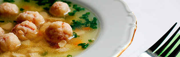 Диетический суп с фрикадельками из индейки