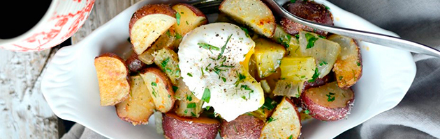 Картофель с фенхелем и яйцами пашот