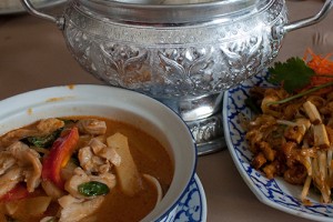 Тайский суп с курицей